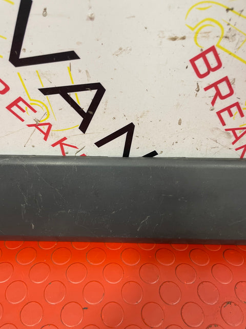 Ford Transit Custom DRIVERS SIDE SLIDING DOOR MOULD (SCRATCHED) 2014-2019 P/N BK2129076ABW