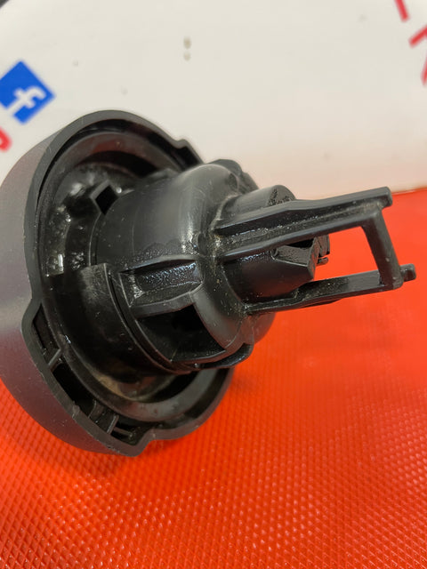 Citroen Berlingo/Peugeot Partner LOCKING FUEL CAP AND KEY 2008-2018 P/N 1508H7