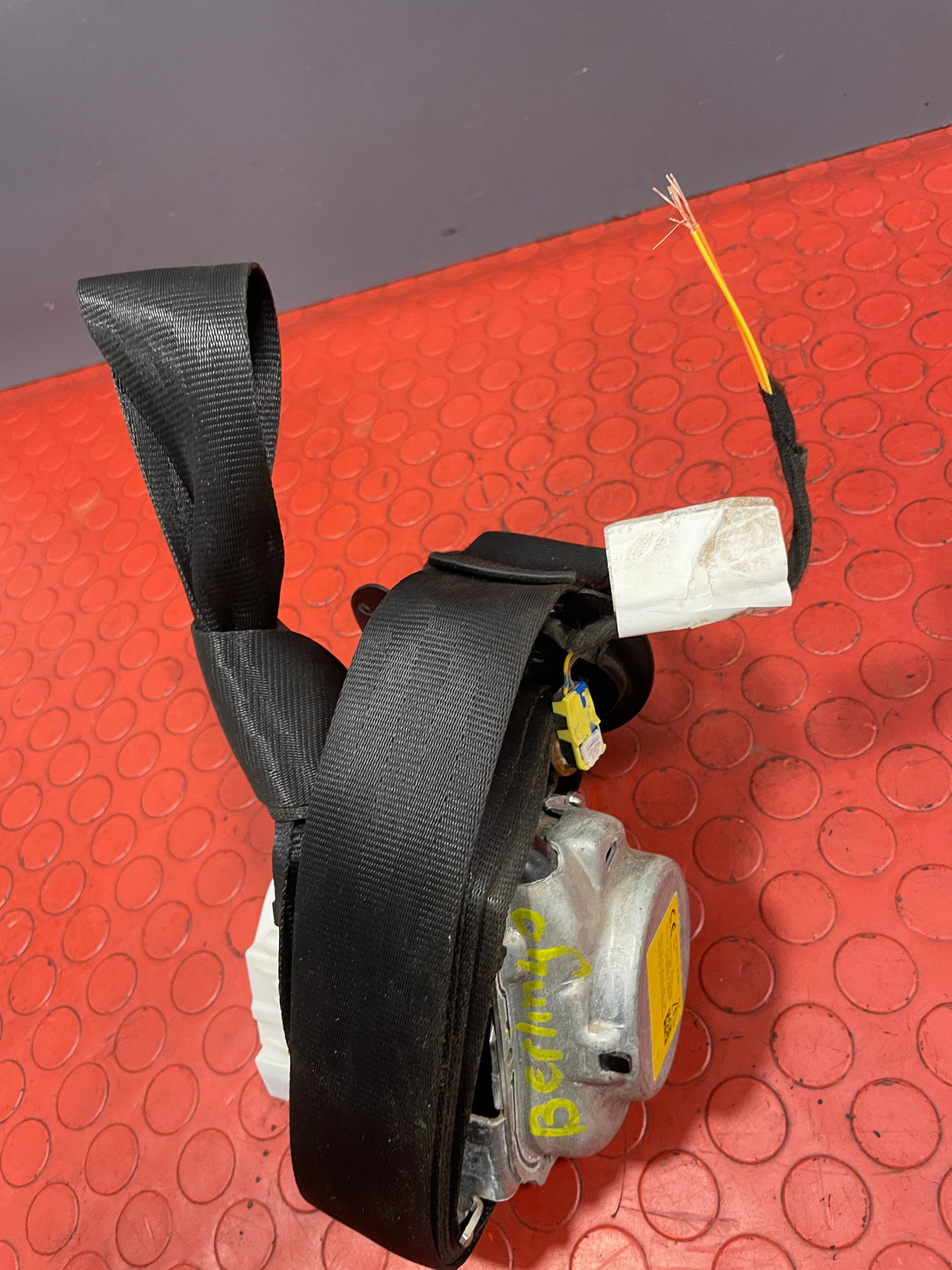 Citroen Berlingo/Peugeot Partner/Vauxhall Combo/Toyota Proace City SEAT BELT FRONT Driver's Side P/N 98172277XX