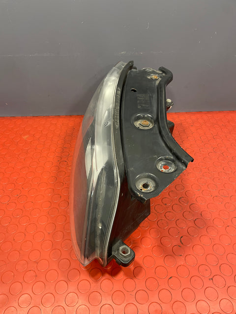 Volkswagen Caddy HEADLIGHT ASSEMBLY Driver's Side (with Scratches please see photos & 1 bulb missing) P/N TYC2012473152