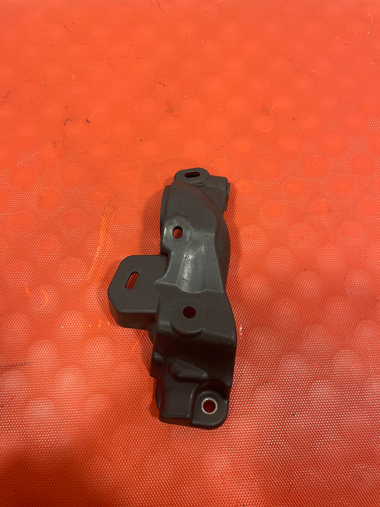 Peugeot Partner Citroen Berlingo WATER PUMP COVER 1.5 2019 - 2023 P/N 9814288880