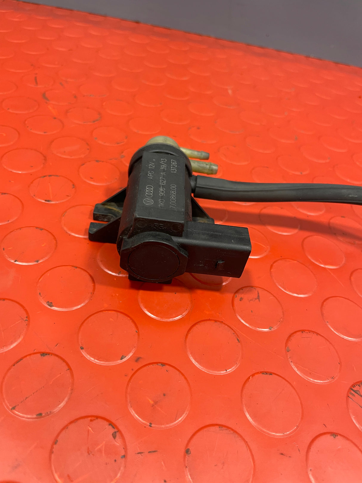 Audi/Volkswagen/Seat TURBO BOOST SOLENOID CONTROL VALVE P/N 1K0906627A