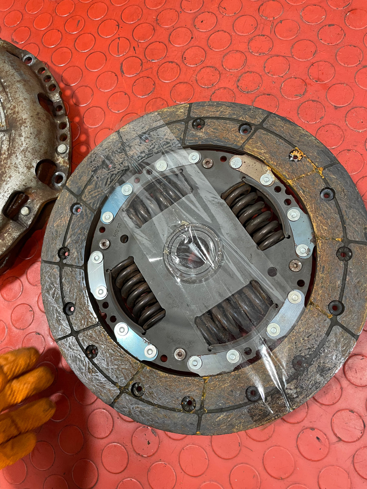 Citroen Relay/Peugeot Boxer/Fiat Ducato CLUTCH KIT PRESSURE PLATE & CLUTCH LINING 2.0 2008-2019 P/N126006510