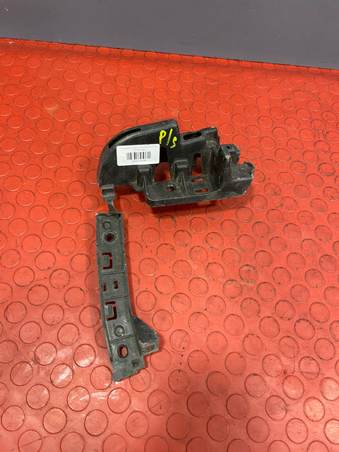 Citroen Berlingo/Peugeot Partner BUMPER BRACKET Passenger's Side 2008-2018 P/N 9680554480