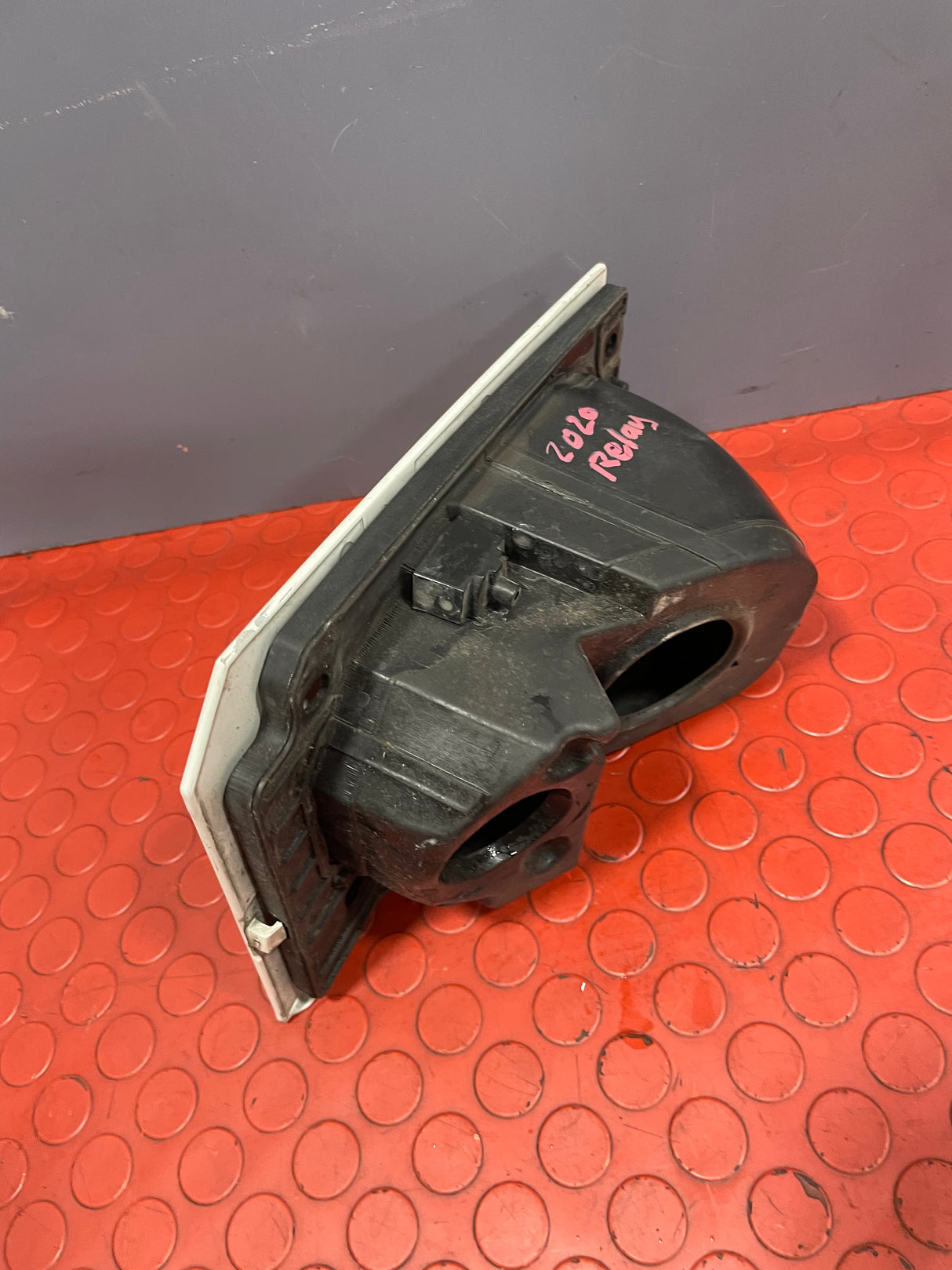 Citroen Relay/Peugeot Boxer/Fiat Ducato FUEL FILLER FLAP/ADBLUE FILLER CAP 2016-2024 P/N 1385931080