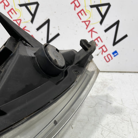 Vauxhall Vivaro/Nissan Primastar/Renault Trafic PASSENGER SIDE HEADLIGHT 2006-2014 P/N 93859833