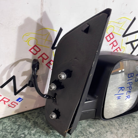 Peugeot Bipper DRIVER SIDE WING MIRROR COMPLETE 2013 P/N 735460569