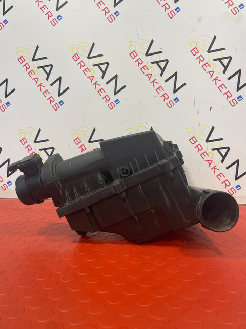 VW Passat B7 (2011 > 2014) AIR FILTER BOX HOUSING WITH MAF SENSOR . Caddy 1.6 TDI  (2011 > 2014)   P/N 3C0129607BF