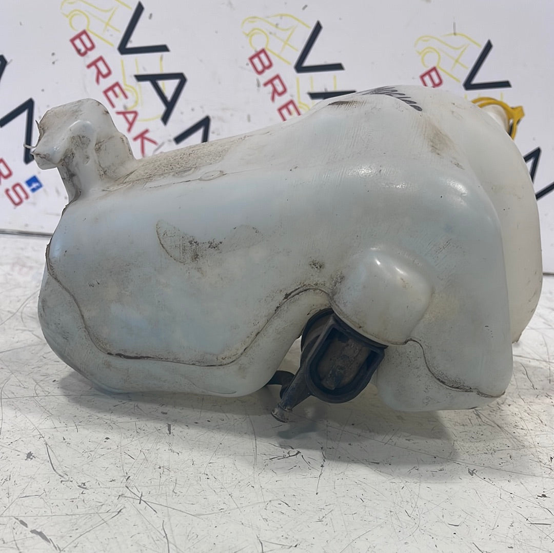 Renault Master WASHER FLUID BOTTLE (WITH PUMP)  2010-2018 P/N 2891000023R