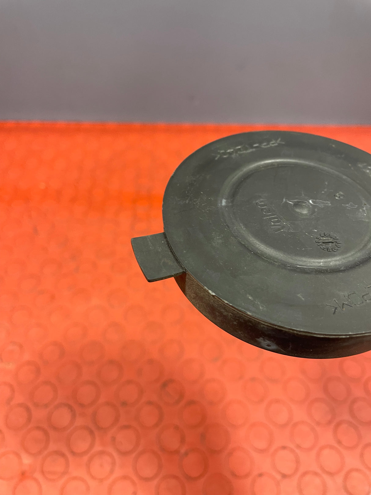 Citroen Berlingo/Peugeot Partner HEADLIGHT DUST COVER CAP 89072961