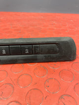 Citroen Dispatch/Peugeot Expert/Toyota Proace/Vauxhall Vivaro DASHBOARD CENTER SWITCH PANEL 2016-2024 P/N 9811141877 - 2 / 9808825177