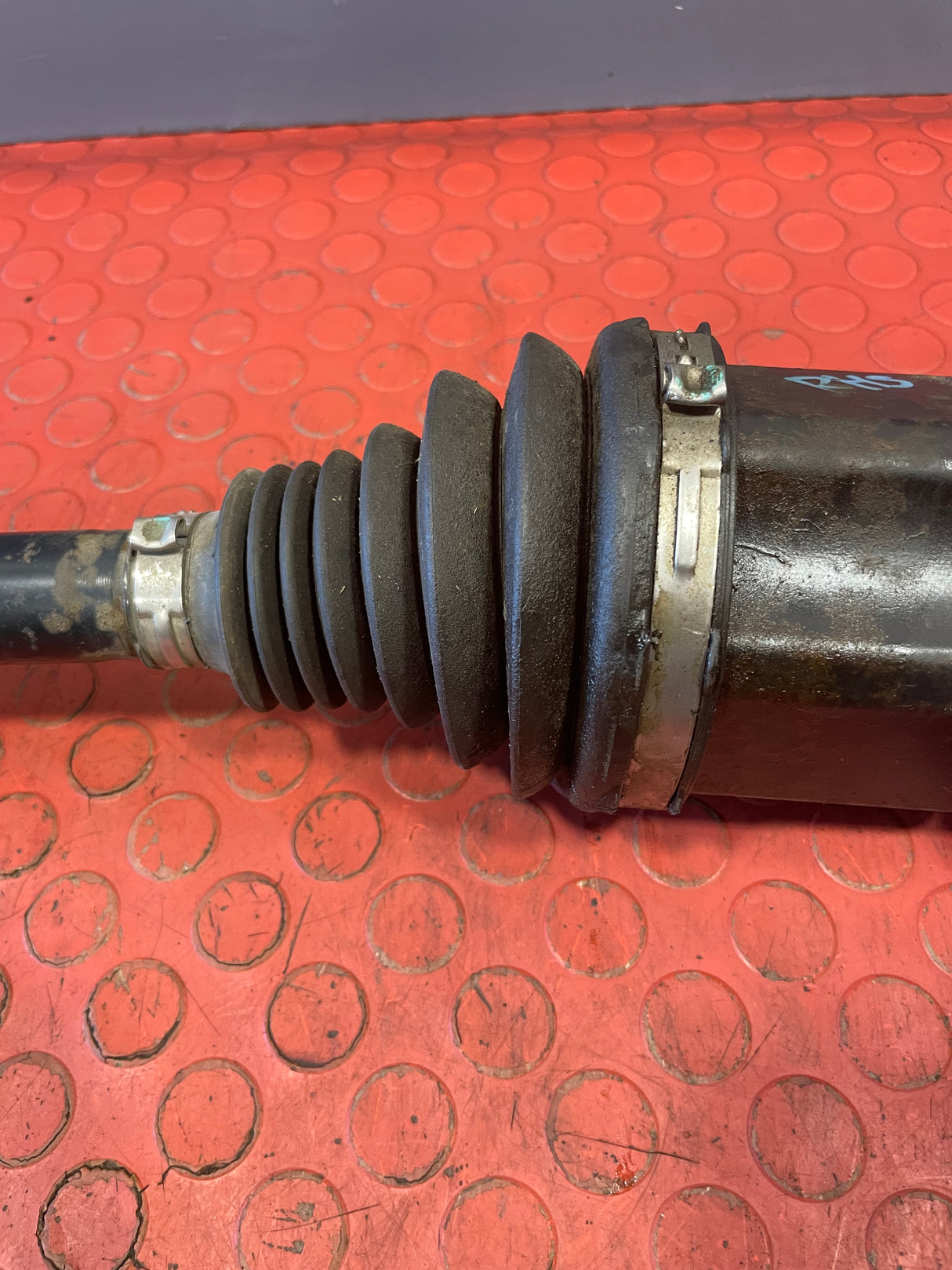 Ford Ranger Wildtrak DRIVESHAFT Front Drivers Side 3.2 2016-2020 P/N EB3G3A427EA