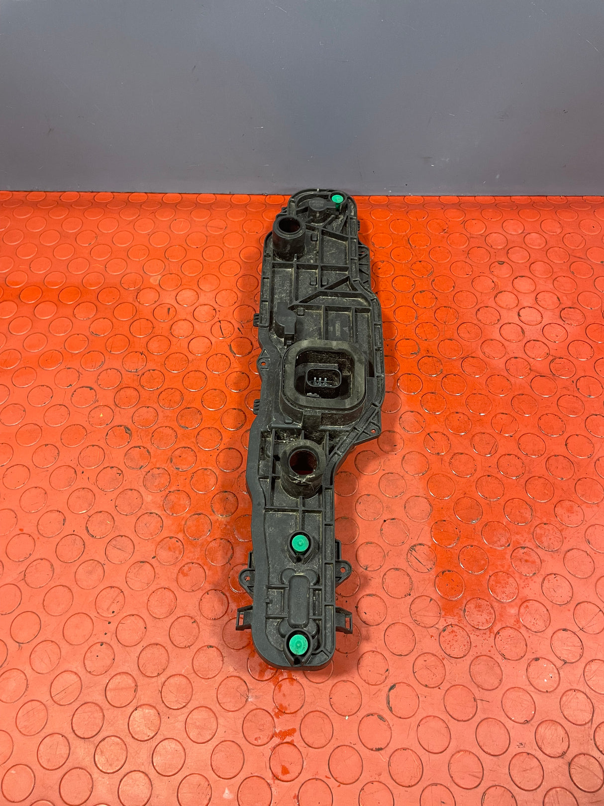 Citroen Relay/Peugeot Boxer/Fiat Ducato REAR TAILLIGHT BULB CARRIER Passenger Side 2008-2019 P/N 20620751