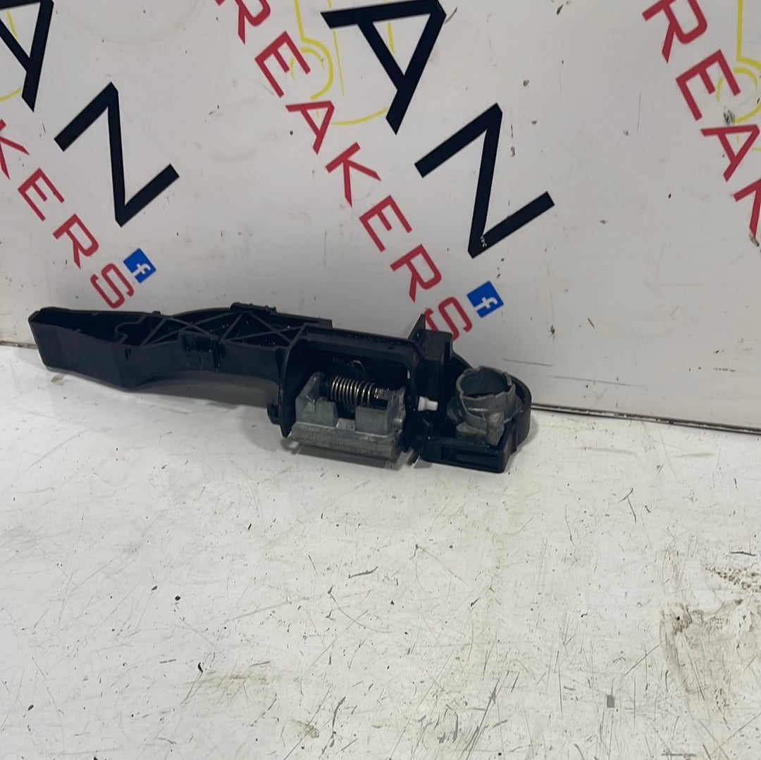 Renault Trafic/Vauxhall Vivaro EXTERIOR DOOR HANDLE INNER BRACKET (NO HANDLE) Drivers Side Front 2014-2019 P/N 806068194R