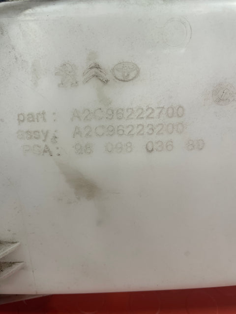 Vauxhall Vivaro/ Citroen Dispatch/ Peugeot Expert/ Toyota Proace 2017 –2023 Washer Bottle  (WITH PUMP)   P/N 9809803680