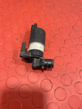 Citroen Berlingo/Peugeot Partner WINDSCREEN WASHER PUMP 2008-2018 P/N 9684522380