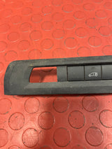 Citroen Berlingo/Peugeot Partner INTERIOR SWITCHES 2019-2024 P/N 9811141877 - 1 / 9808825177