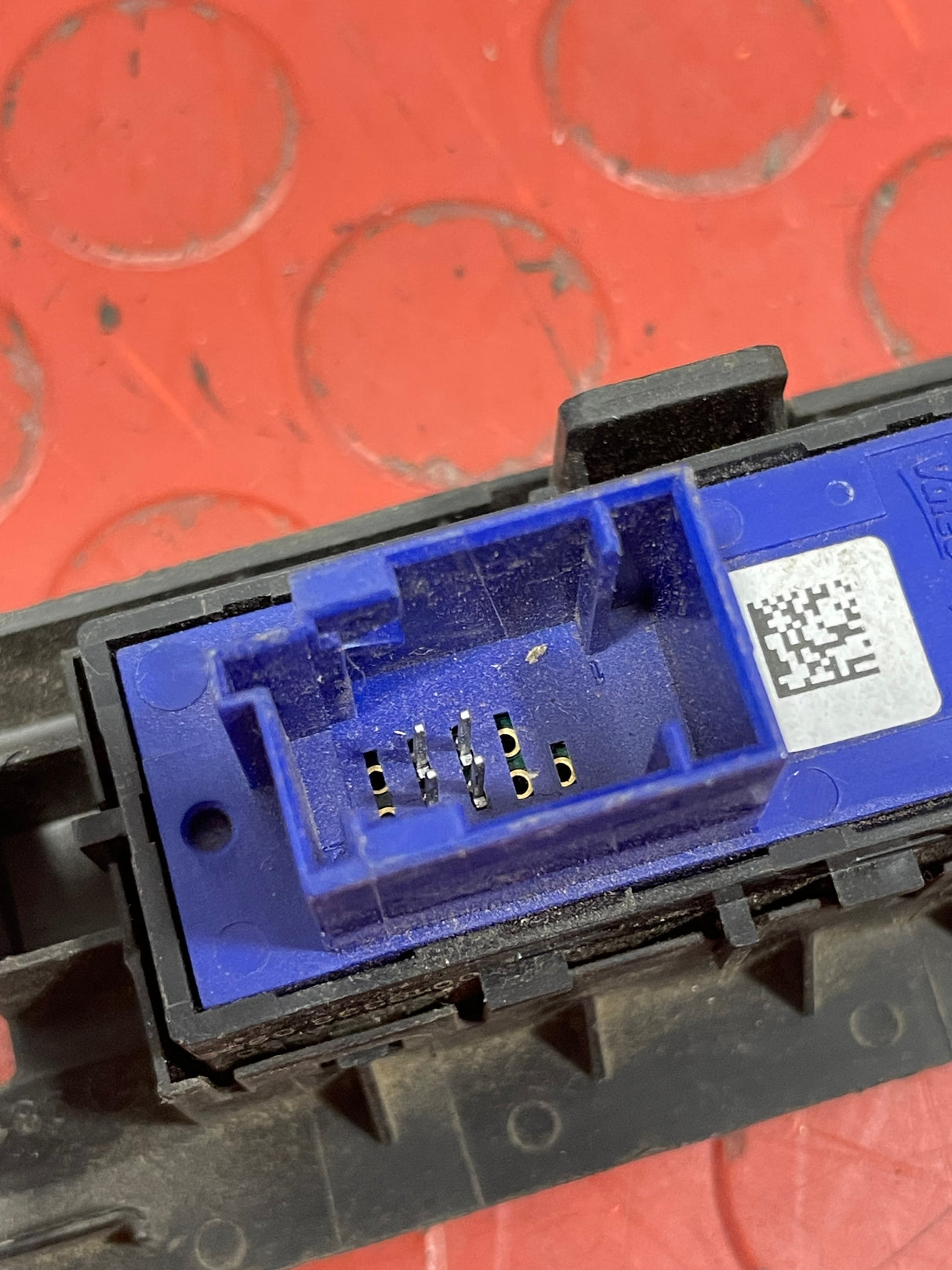 Citroen Berlingo/Peugeot Partner REAR CENTRAL LOCKING SWITCH AND PANEL 2019-2024 P/N 9811141877 / 9808825177