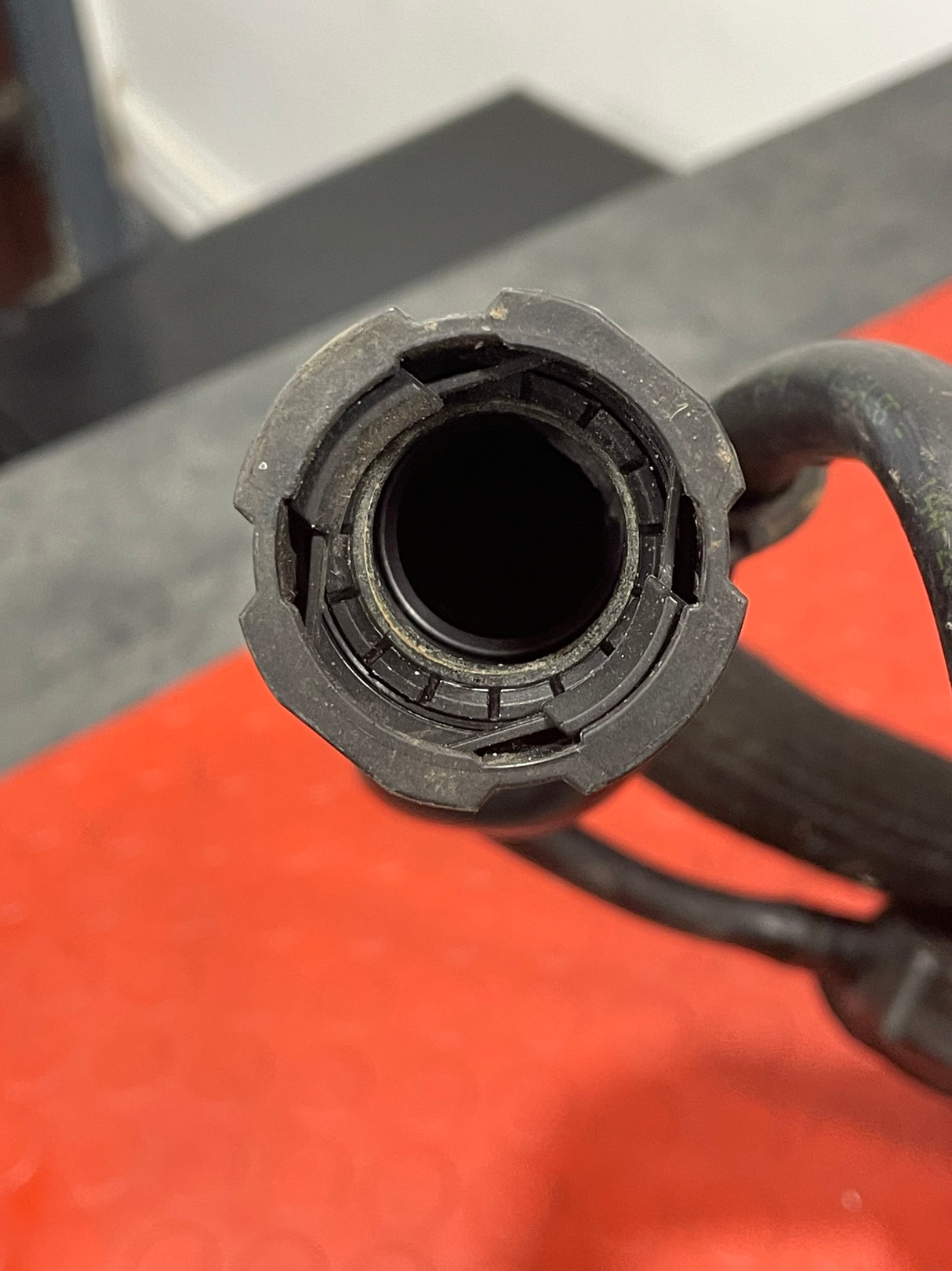 Citroen Berlingo/Peugeot Partner/Vauxhall Combo/Toyota Proace City ADBLUE FILLER PIPE 2019-2023 P/N 9815705980 - 4