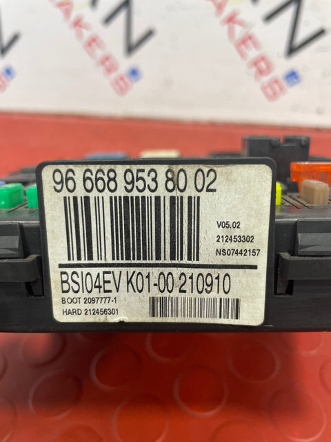 Peugeot Partner/Citroen Berlingo FUSE BOX  P/N 966689538002