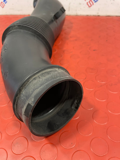 Ford Transit MK8 INTAKE PIPE  2.2TDCI 2013-2018 P/N BK319A675AE