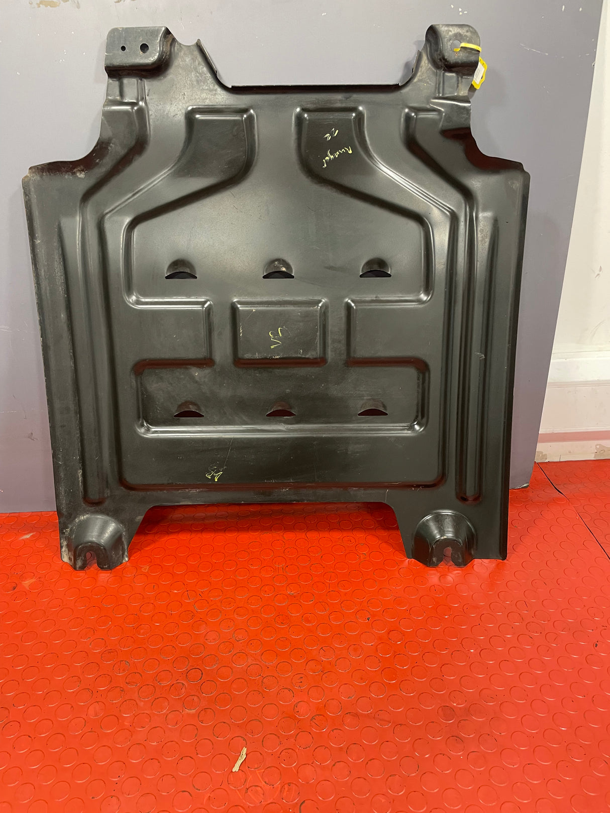 Ford Ranger Wildtrak HEAT SHIELD/ENGINE UNDER TRAY 2.0 2022 P/N EB3C5F085BA