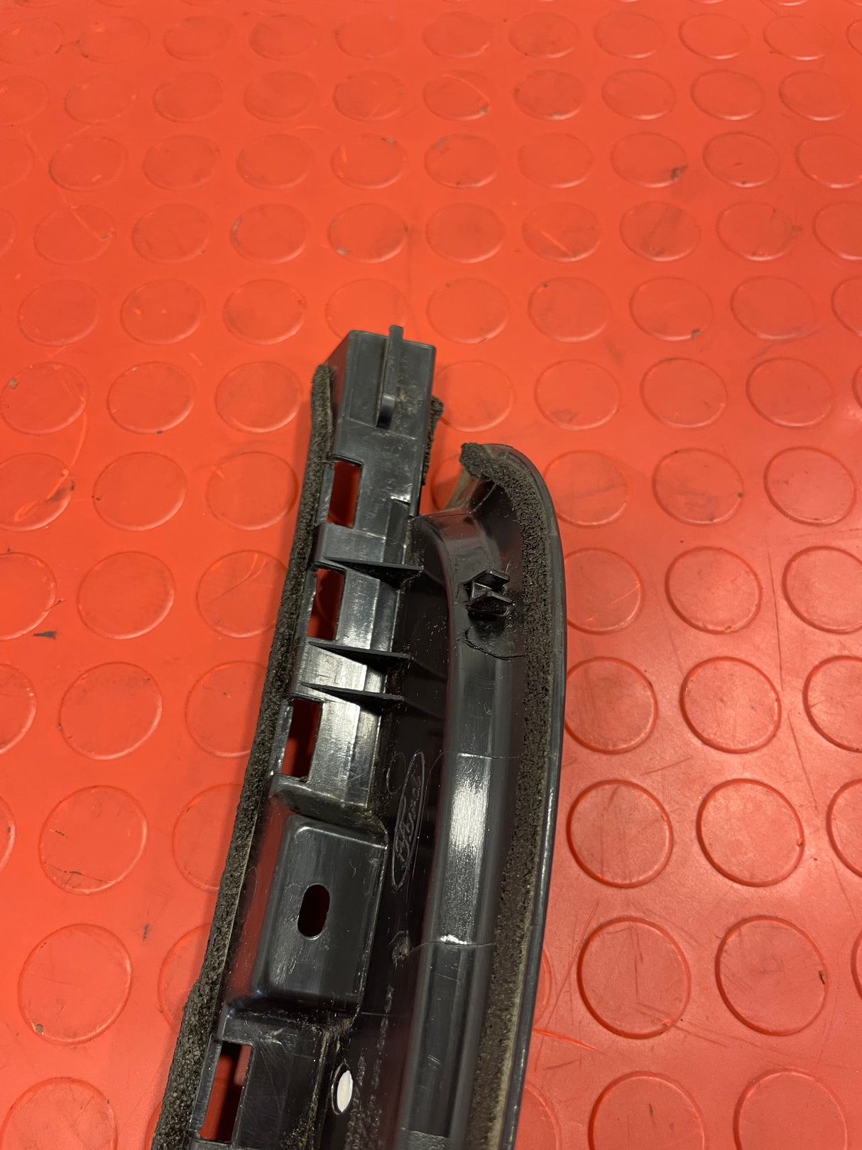 Ford Ranger T6 MK3 3.2 TDCi REAR LEFT DOOR WINDOW COVER TRIM 2018 P/N AB3926254A17AF