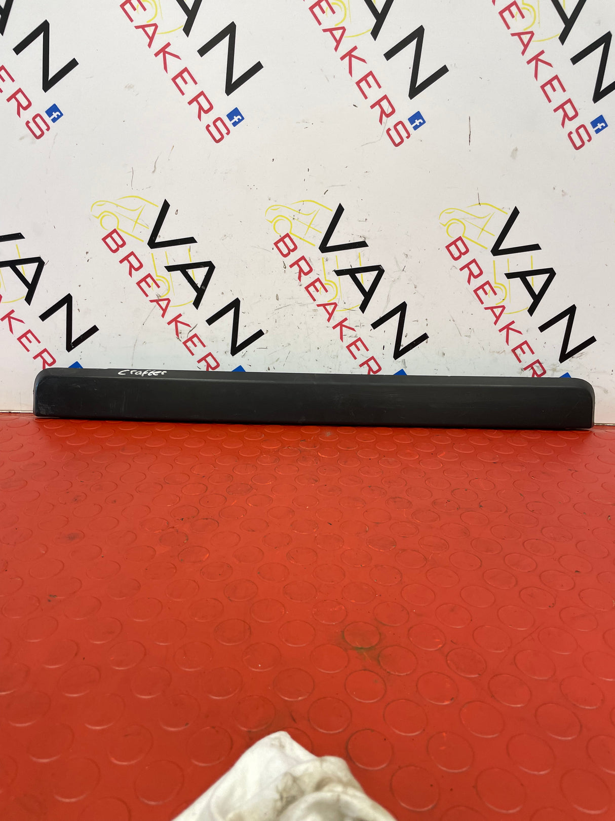 Volkswagen Crafter NUMBER PLATE LIGHT TRIM WITH LIGHTS  P/N 7C0827329