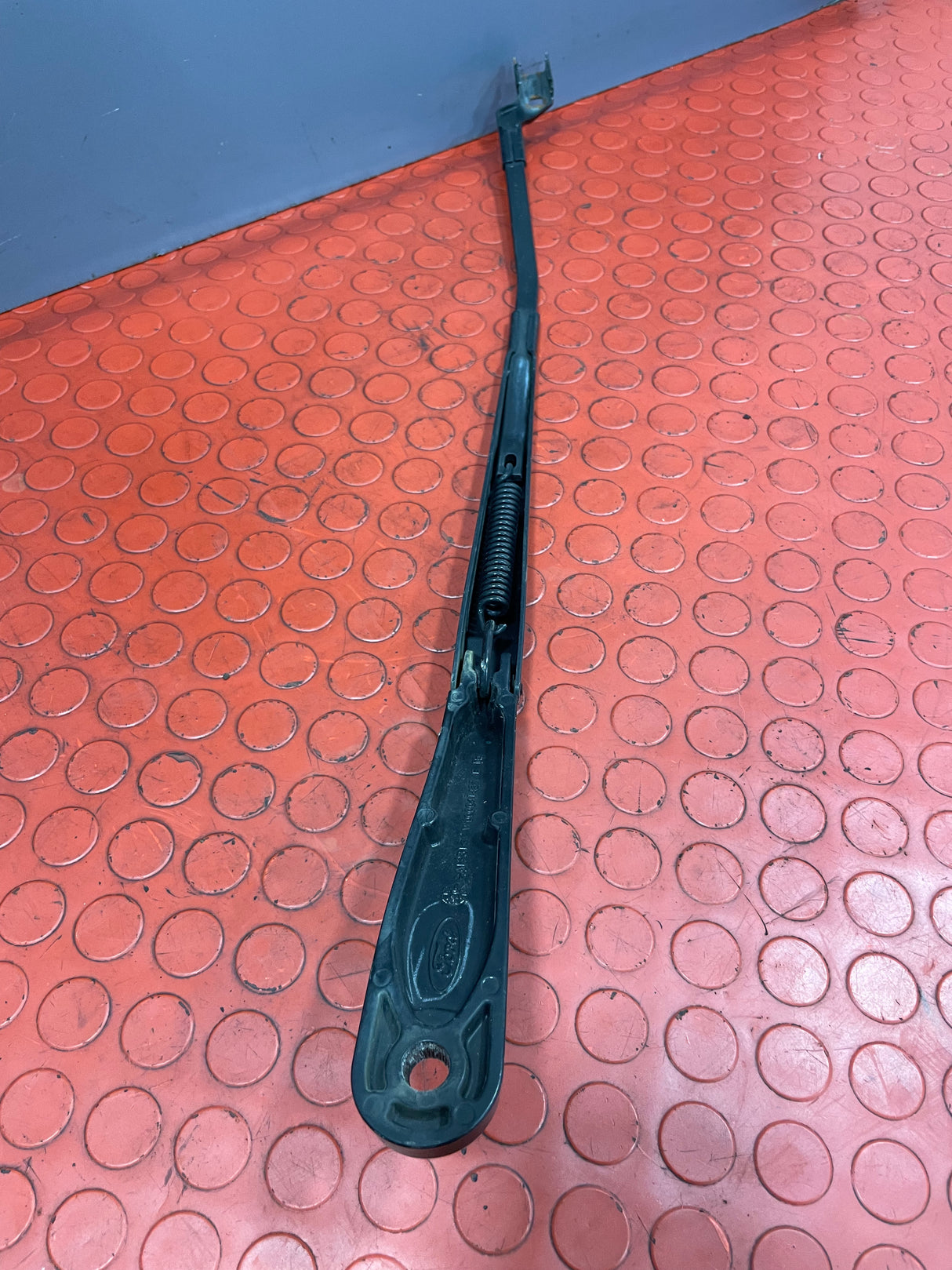 Ford Transit WIPER ARM MK8  Driver's Side P/N BK3117526CD - 1