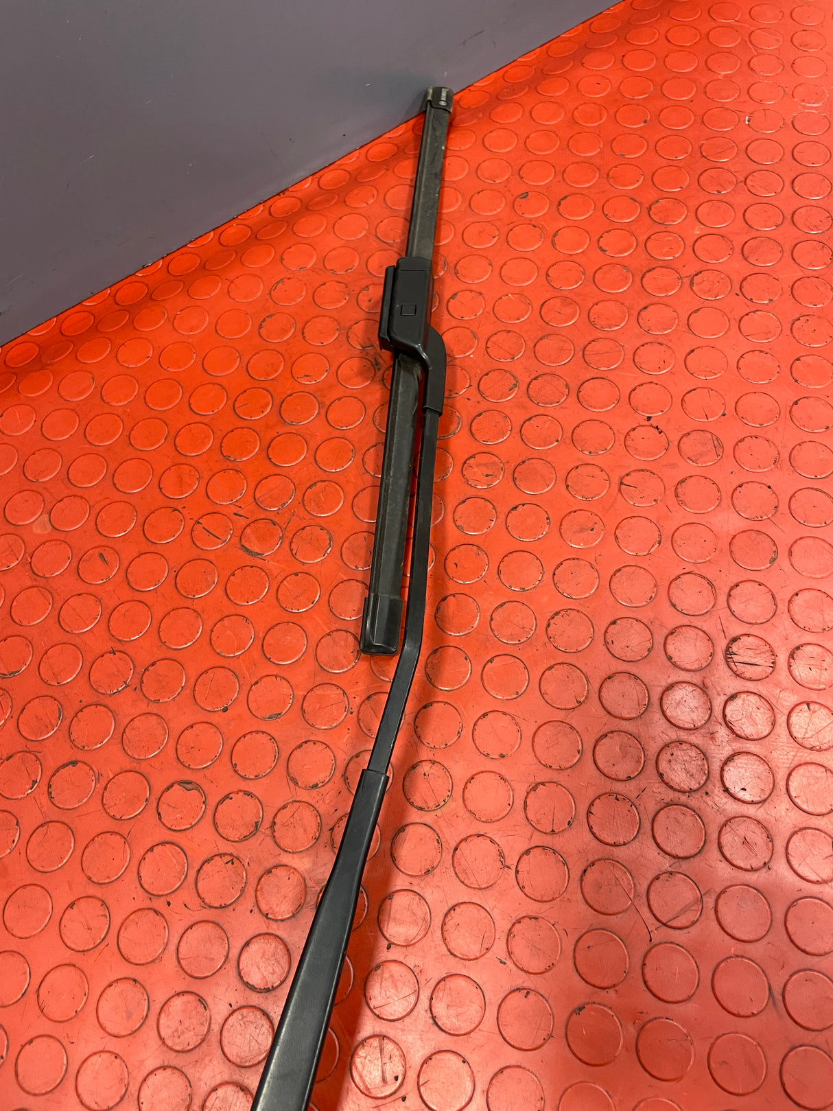 Vauxhall Combo/Peugeot Partner/Citroen Berlingo/Toyota Proace City WIPER ARM ASSEMBLY (No Hose) Front Passenger's Side P/N 9839409180 - 1