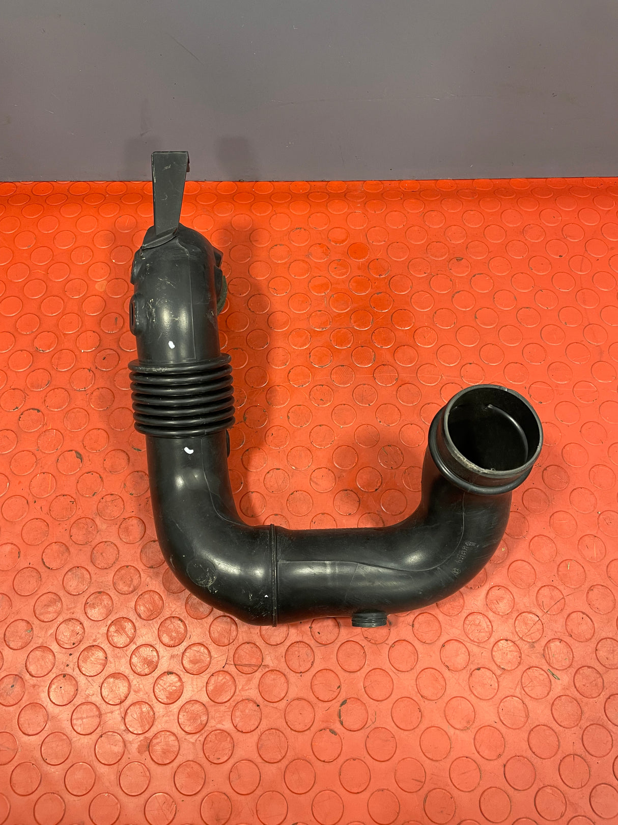 Renault Master/Vauxhall Movano/Nissan NV400  AIR INTAKE HOSE PIPE 2010-2021 2.3 DTI P/N 165554107R
