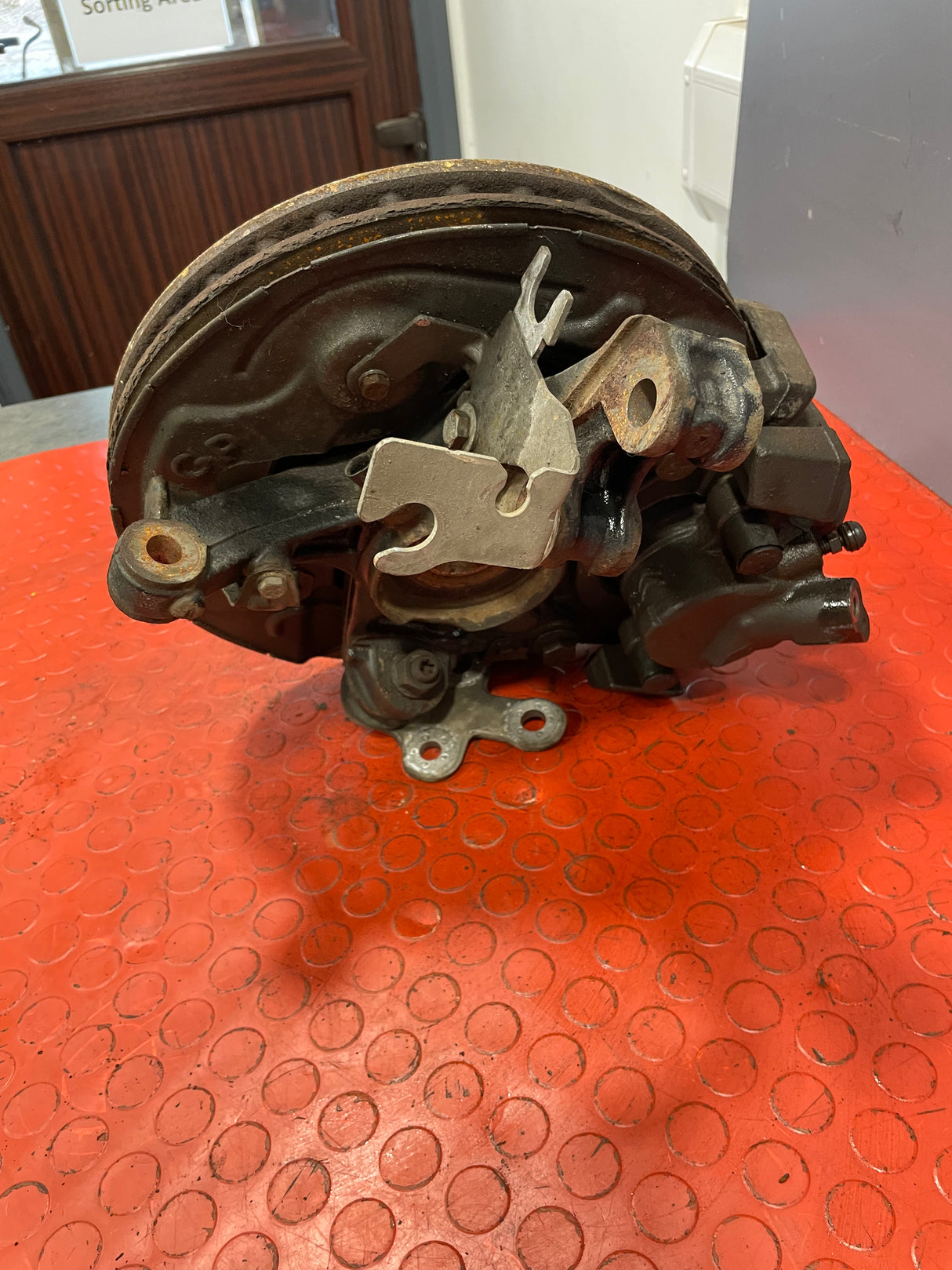 Citroen Berlingo/Peugeot Partner/Vauxhall Combo/Toyota Proace City FRONT WHEEL HUB & BRAKE SET W/ ABS SENSOR Driver's Side 2019-2024 R/N 9830798880 - 1 / 9810728280