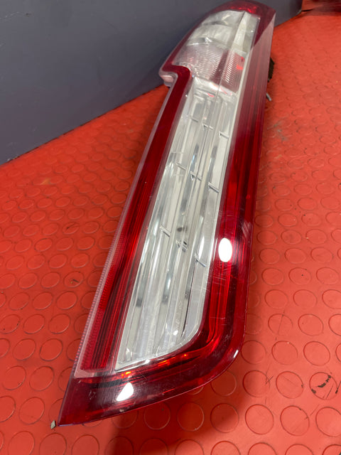 Ford Transit Custom TAILLIGHT PASSENGER SIDE 2013-2023 P/N BK2113405AC