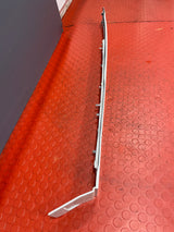 Citroen Dispatch/ Peugeot Expert/Vauxhall Vivaro/Toyota Proace SLIDING DOOR RAIL TRIM Passenger's Side (White) 2016-2024 P/N 9808384080 - 1