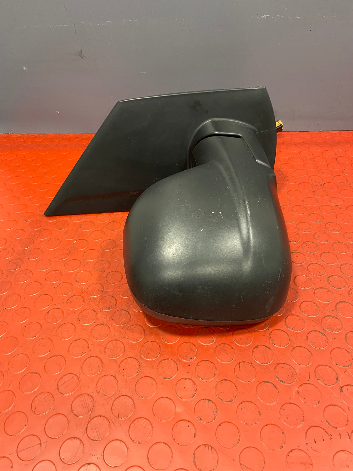 Vauxhall Vivaro/Citroen Dispatch/Peugeot Expert/Totoya Proace/Fiat Scudo ELECTRIC WING MIRROR (Black) Driver's Side 2016-2024 P/N 98087016XT