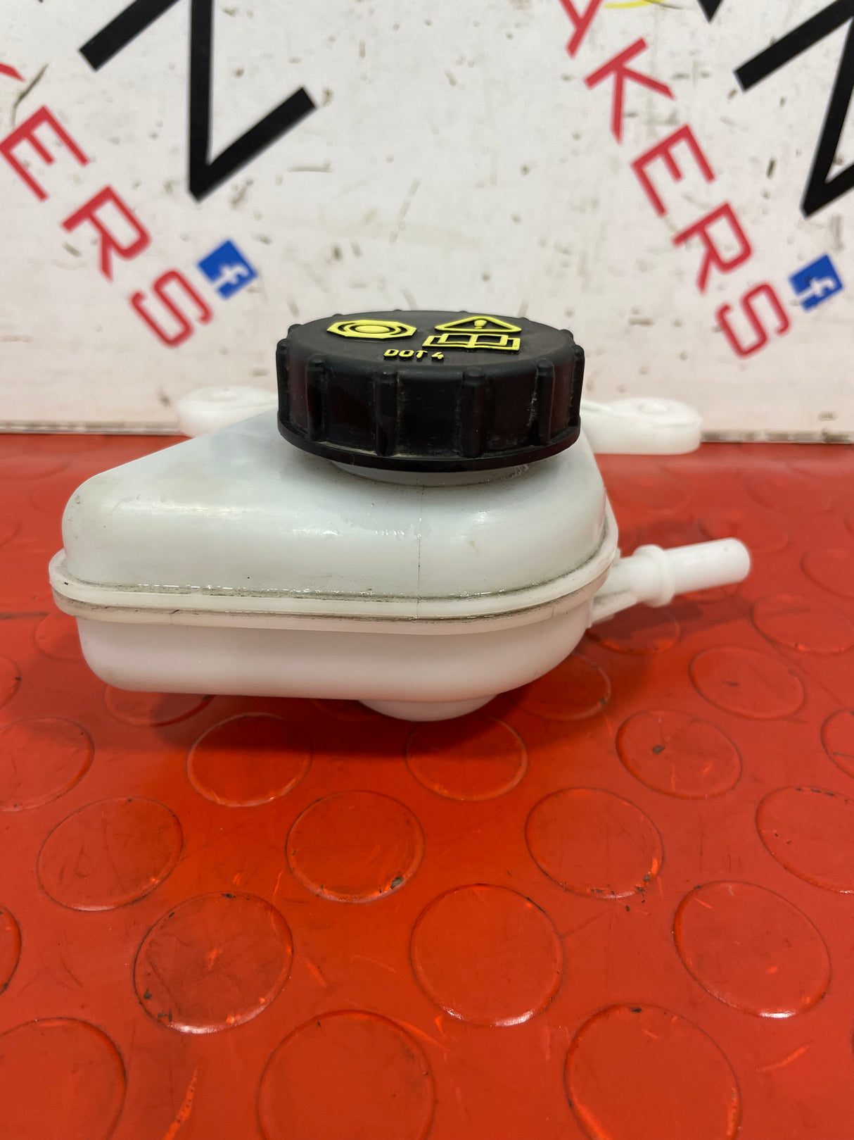 Ford Transit Custom BRAKE FLUID RESERVOIR BOTTLE 2.0TDCI   2019-2023 P/N LK212K478BB