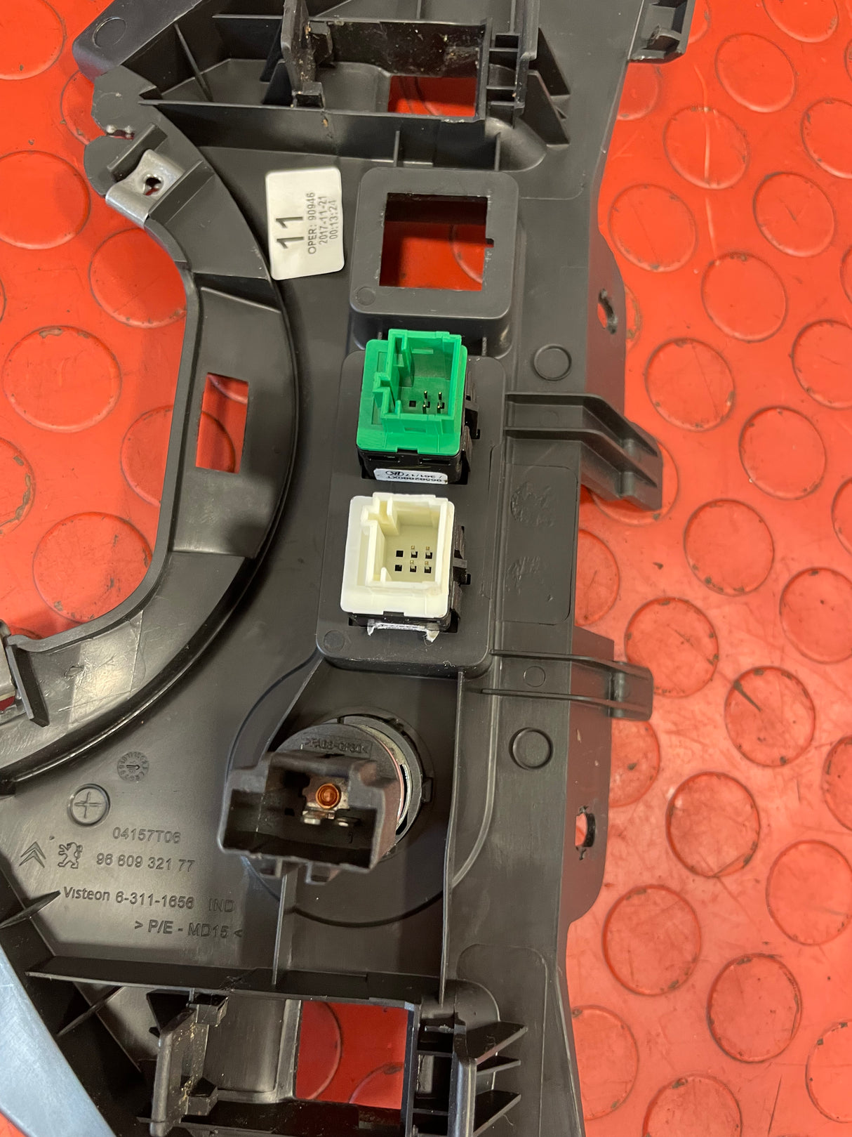 Citroen Berlingo/Peugeot Partner CENTRAL LOCKING SWITCH PANEL 2011-2018 P/N 9680932177 - 1