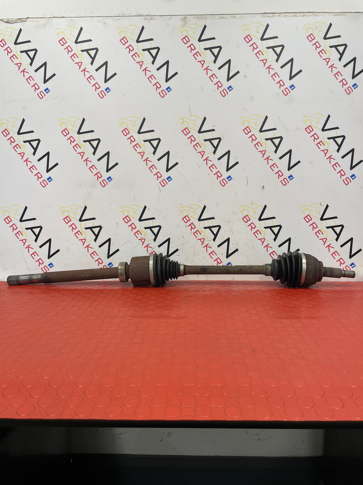 Renault Trafic/Vauxhall Vivaro/Nissan NV300 DRIVESHAFT Drivers Side 1.6 2014-2017 P/N 391005010R