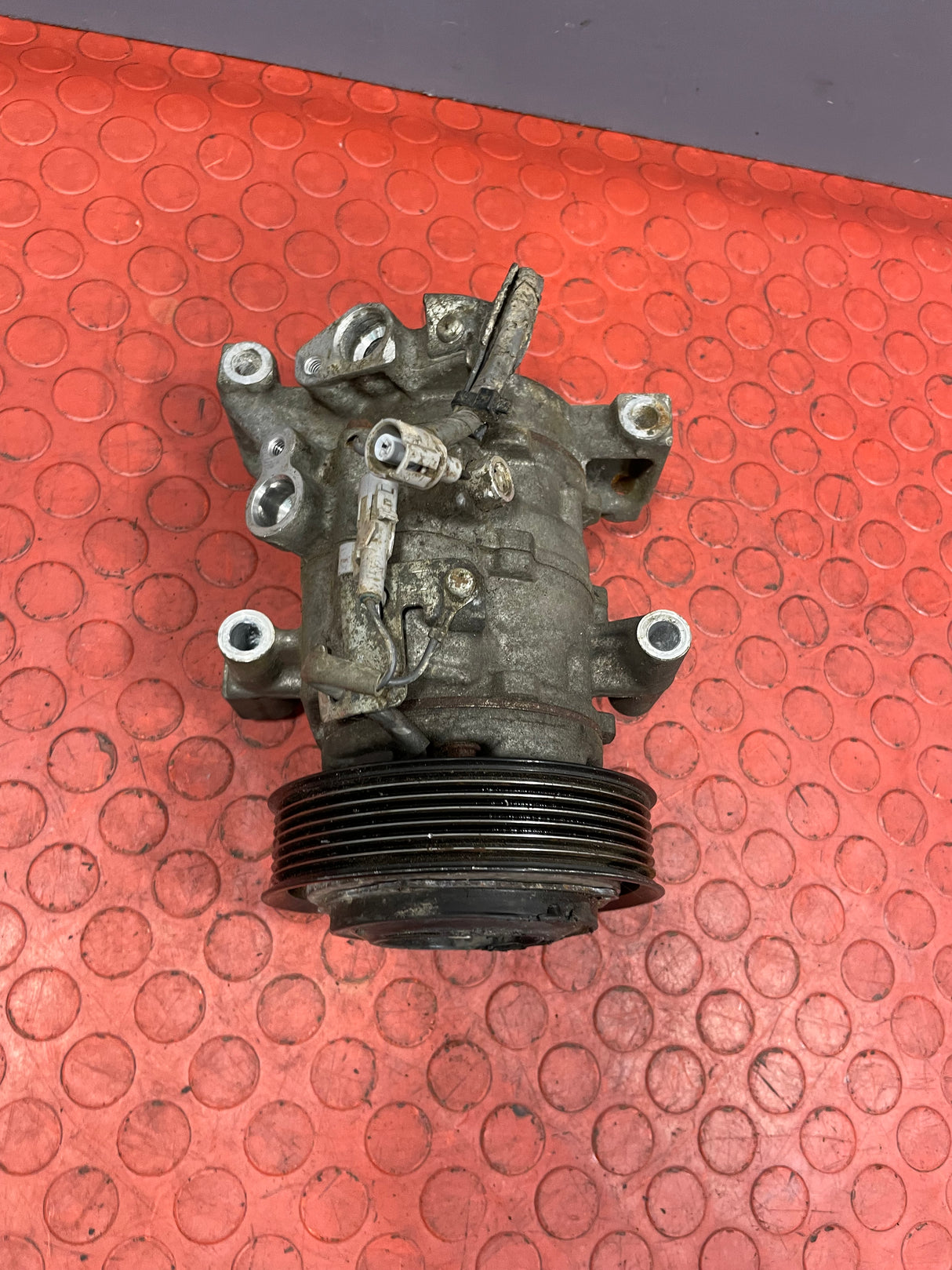 Toyota Hilux Invincible AIR CONDITIONING PUMP / AIRCON COMPRESSOR 2016-2023 DENSO P/N 10SRE11C