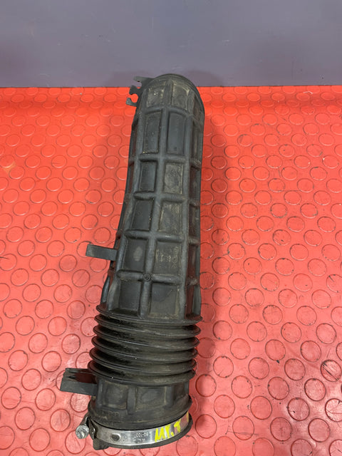 Ford Transit MK8 RWD 2.0 AIR INTAKE PIPE 2018 P/N GK319R504AG