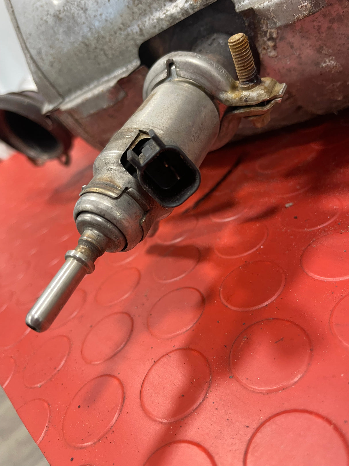 Citroen Berlingo Peugeot Partner Toyota Proace Vauxhall Combo DE POLLUTION FILTER (DPF) WITH SENSORS AND ADBLUE INJECTOR 1.5 2018-2023 P/N 9841854880