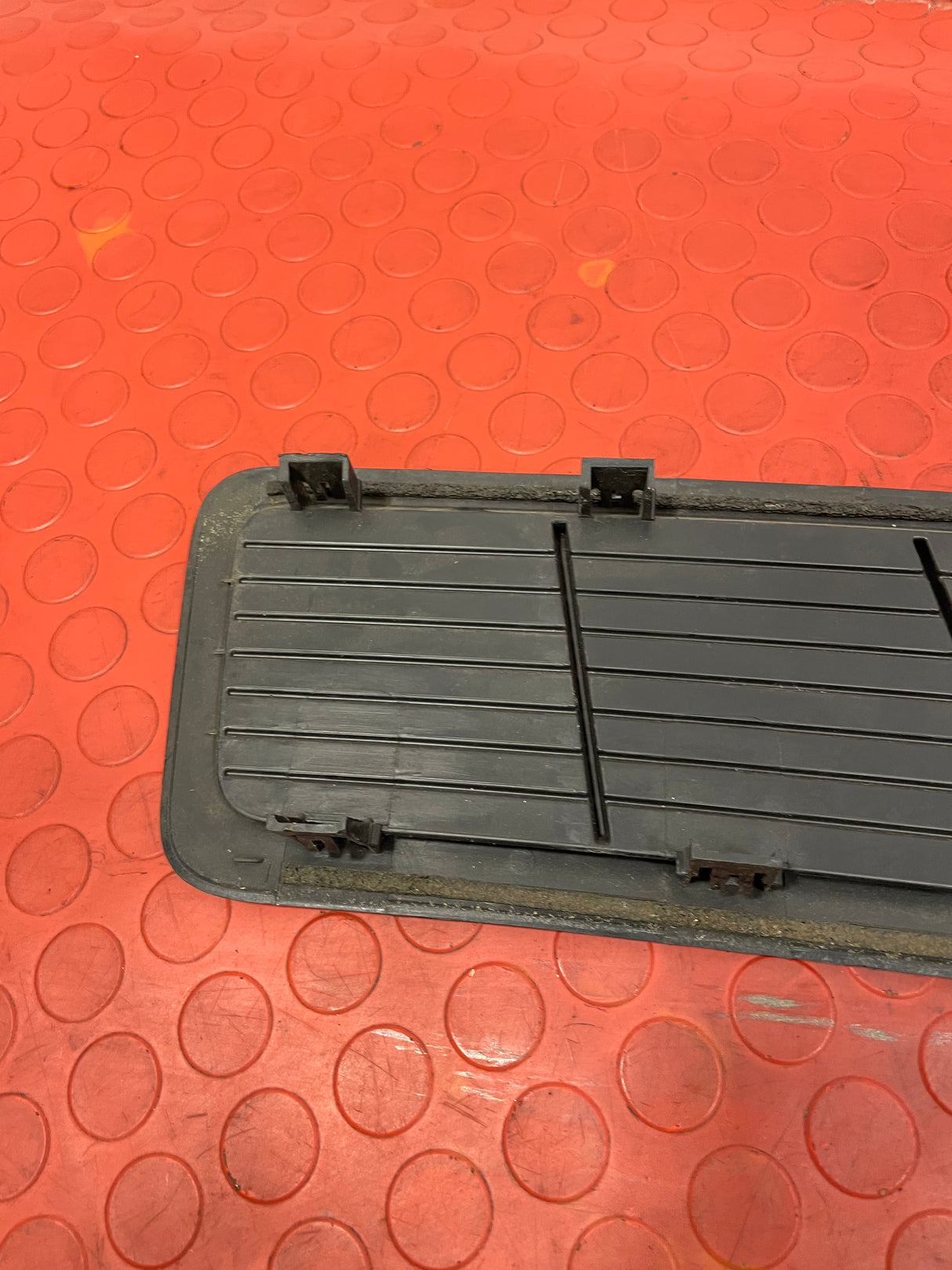 Ford Transit MK8 BONNET GRILLE Passenger Side 2013-2023 P/N BK3116585CE