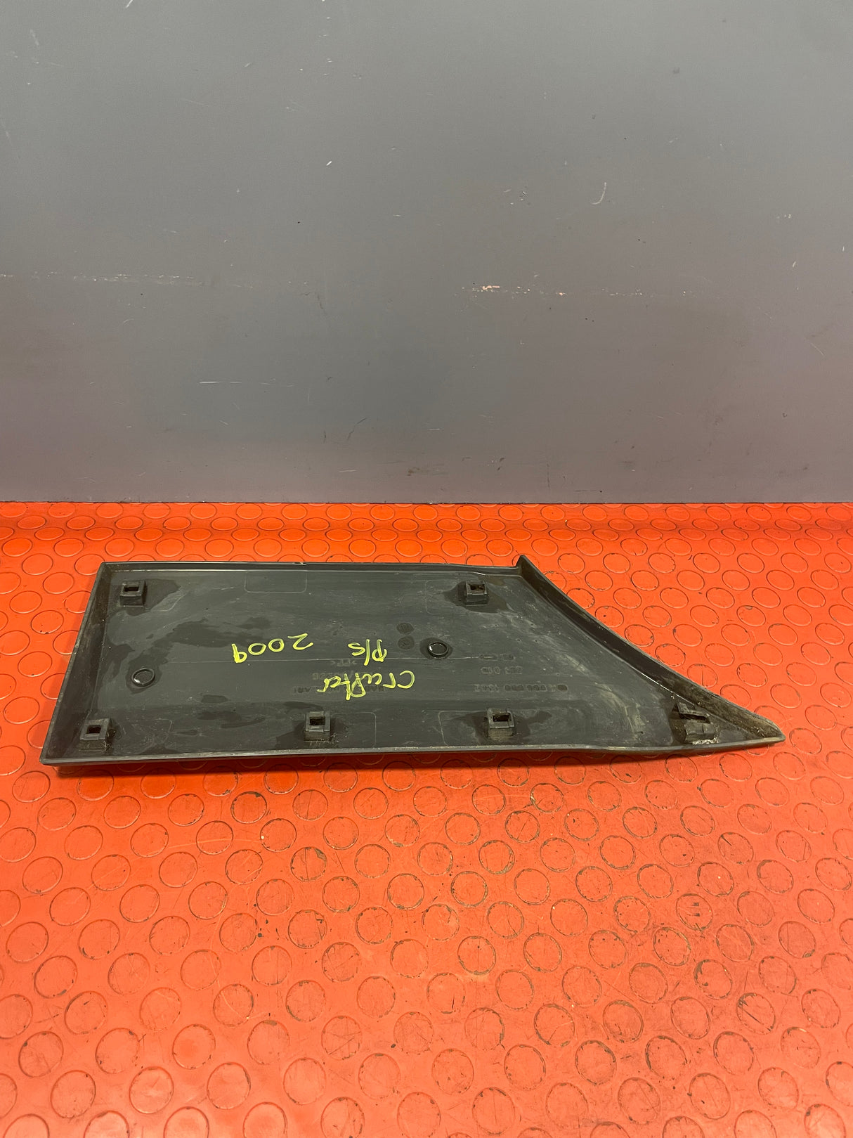 Volkswagen Crafter WHEEL ARCH TRIM MOULDING 2009 Rear Passenger's Side P/N A9066901362