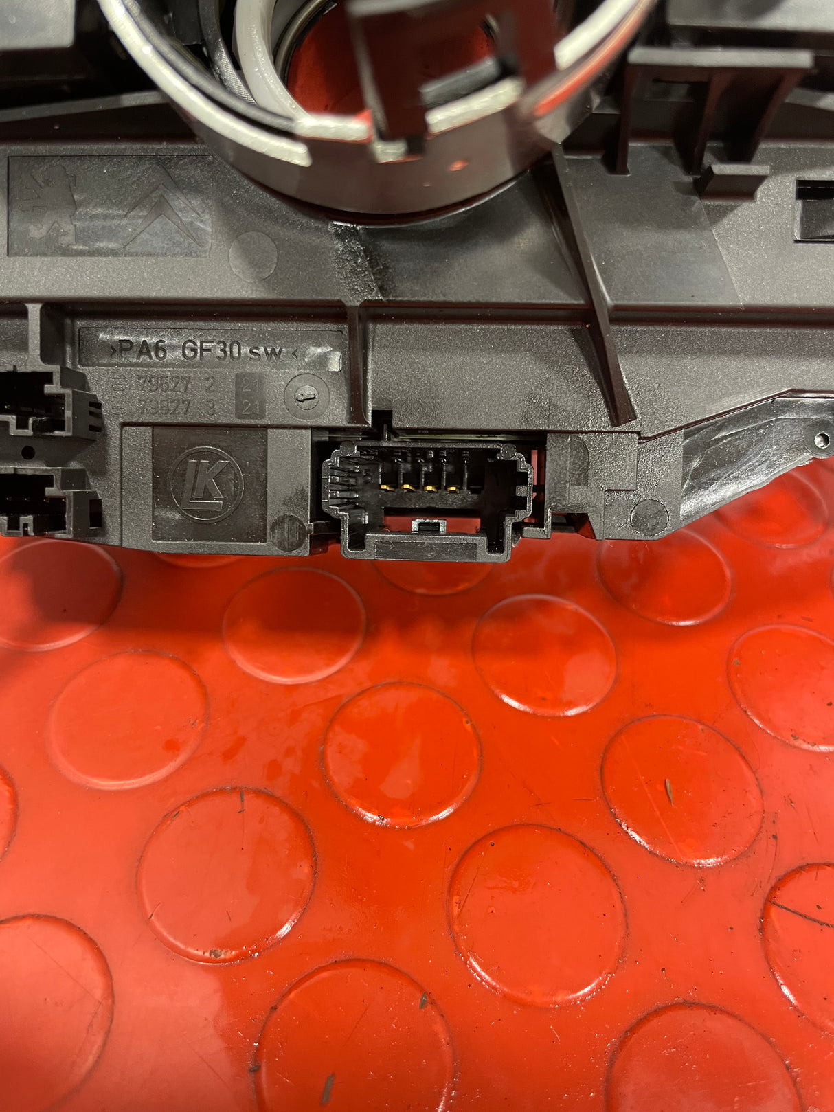 Peugeot Partner/Citroen Berlingo/Vauxhall Combo/Toyota Proace City AUTOMATIC   STALKS AND SQUIB WITH PADDLE SHIFT CONTROLS AND CRUISE CONTROL  2020 P/N 98312616ZD