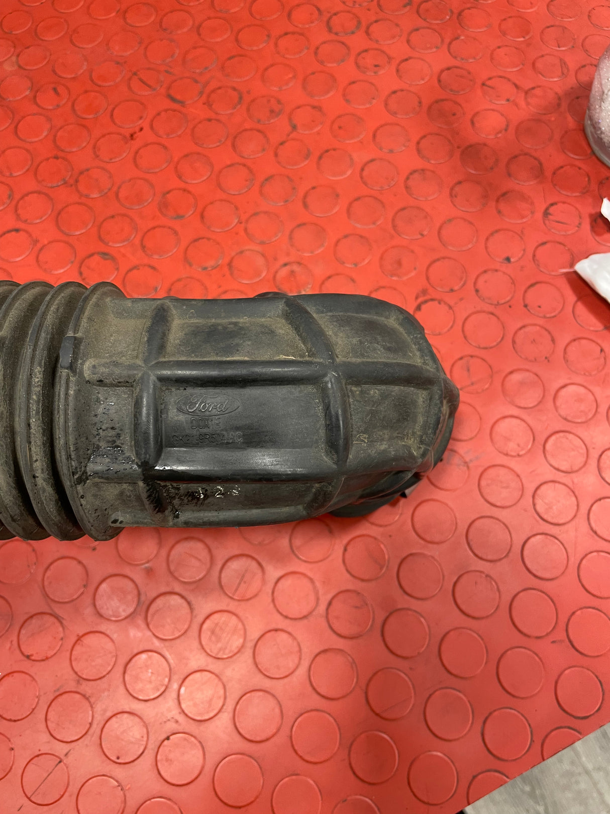 Ford Transit Custom AIR INTAKE HOSE 2.0 2016-2023 P/N GK219R504AC - 1 / GK21-9F805AA