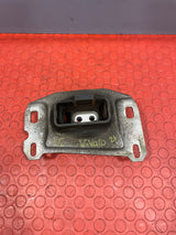 Vauxhall Vivaro/Citroen Berlingo/Dispatch/Peugeot Partner/Expert/Toyota Proace/Fiat Scudo GEARBOX MOUNT/TRANSMISSION MOUNT 2016-2024 P/N 9807420980 - 1