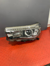 Toyota Hilux HEADLIGHT ASSEMBLY (Damage Mounting Point/No Indicator Bulb) Passenger's Side 2017 R/N 811500K720