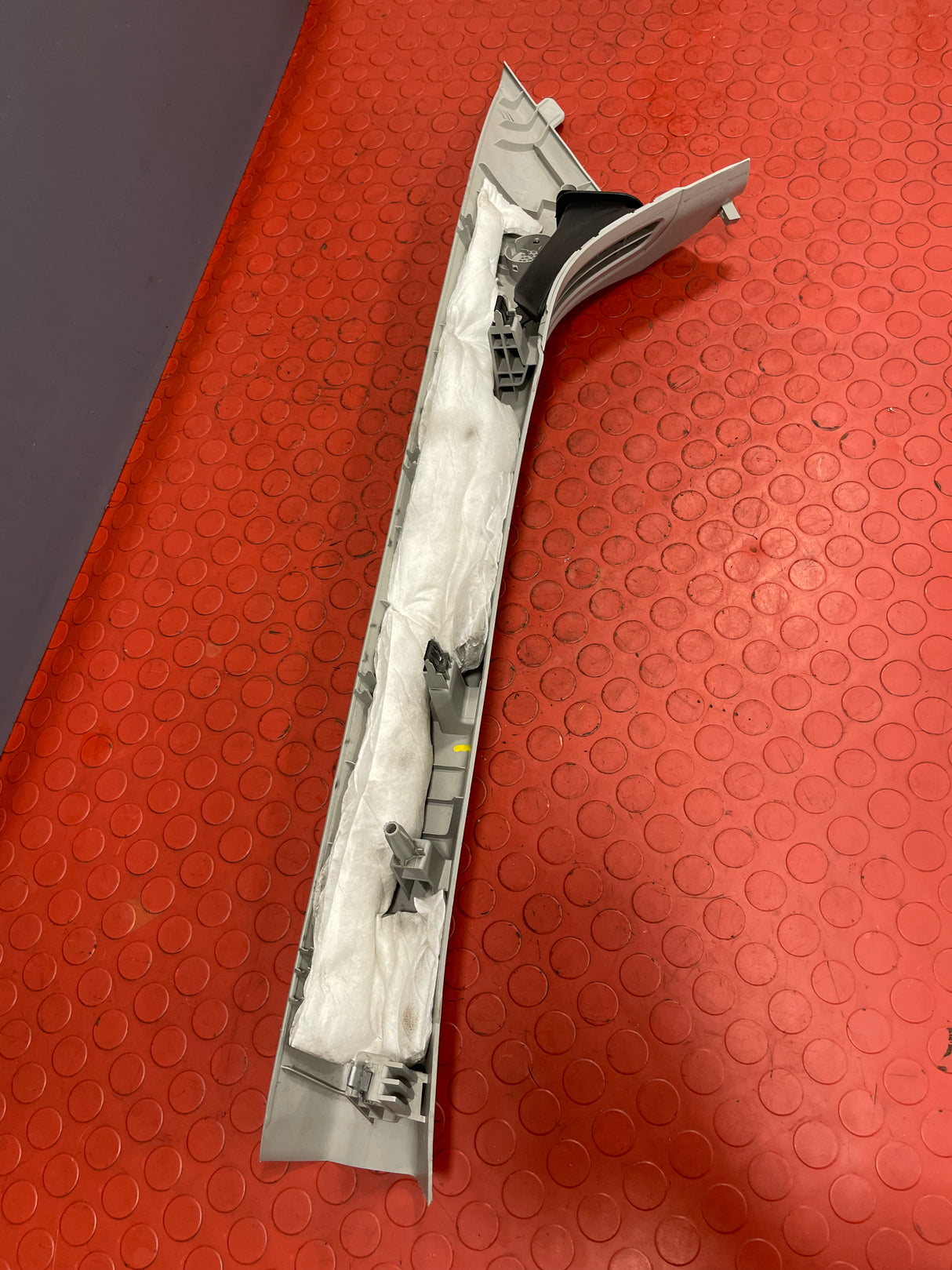 Saic Maxus Deliver 9 A PILLAR TRIM Driver's Side 2021-2024 P/N C00099930
