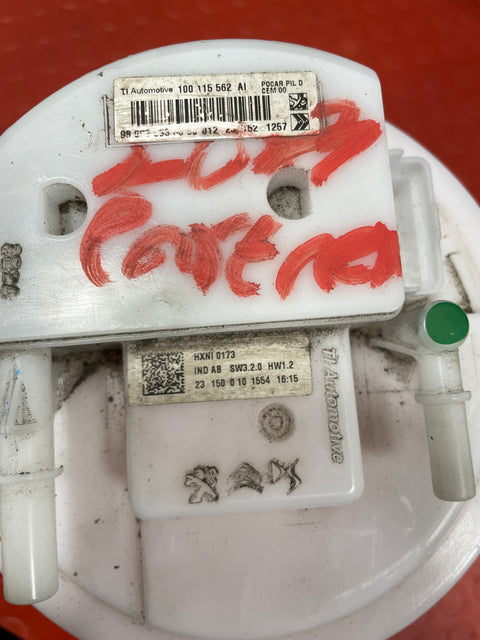 Citroen Berlingo/Peugeot Partner/Vauxhall Combo/Toyota Proace City 1.5 FUEL TANK SENDER UNIT 2019-2024 P/N 9809359380/ 100115562AI