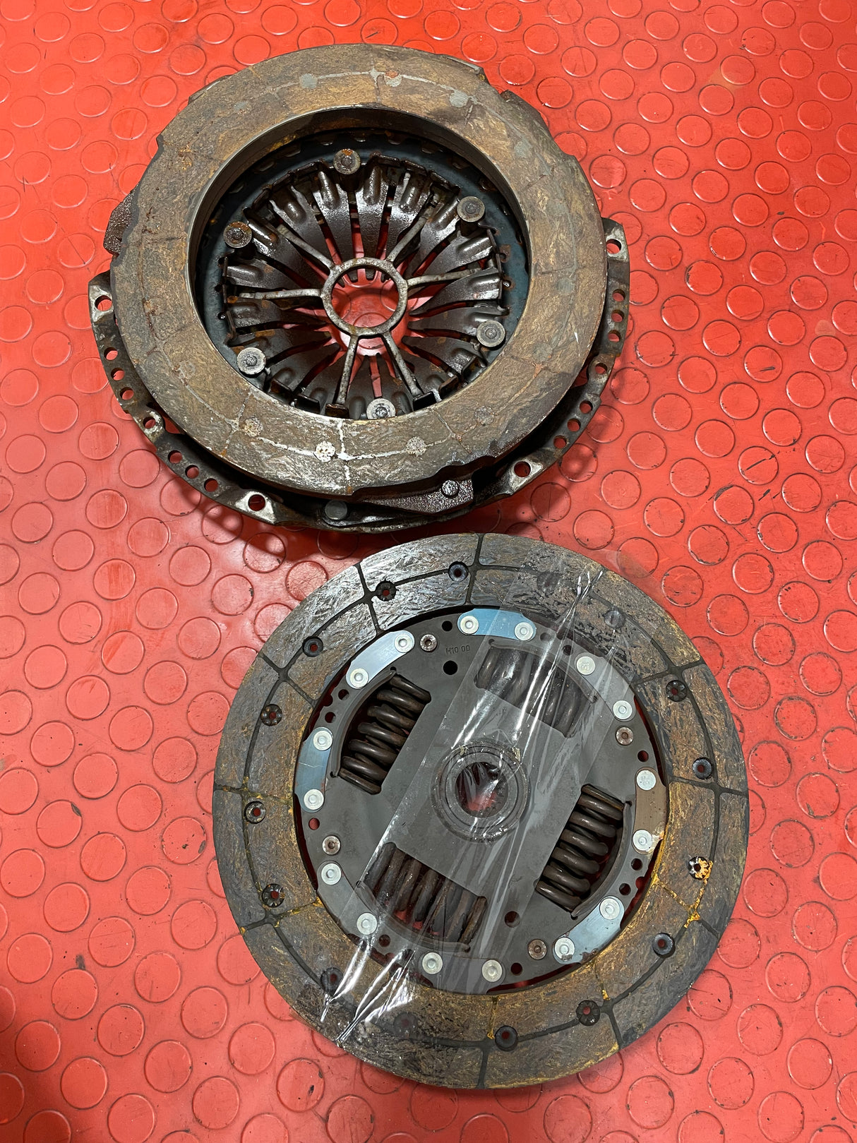 Citroen Relay/Peugeot Boxer/Fiat Ducato CLUTCH KIT PRESSURE PLATE & CLUTCH LINING 2.0 2008-2019 P/N126006510